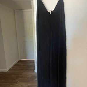 Black Sleeveless V-Neck black  maxi dress